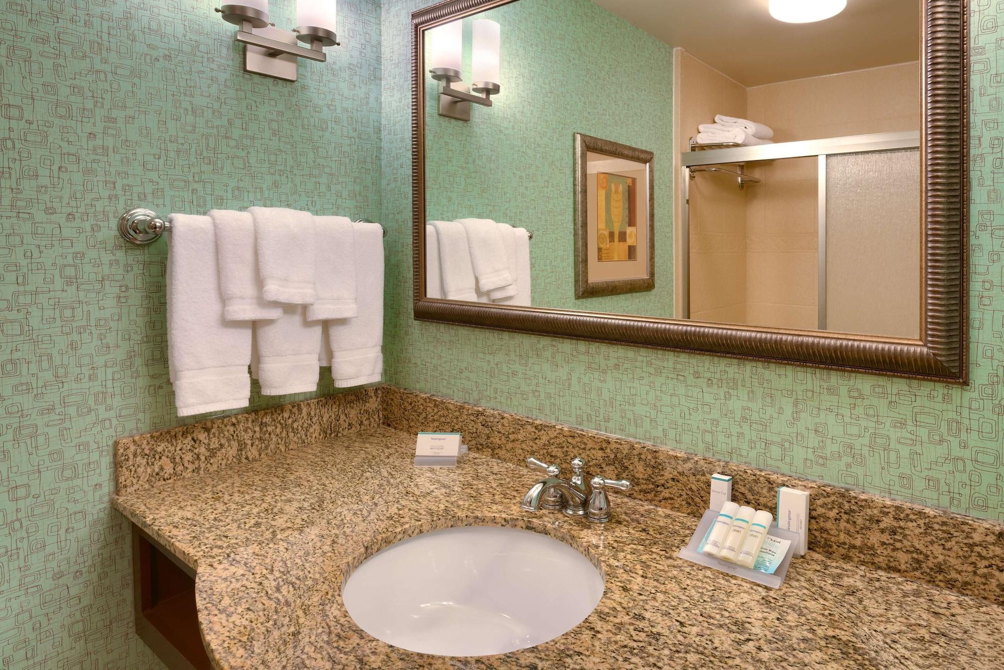 Hilton Garden Inn Clarksville Exterior photo