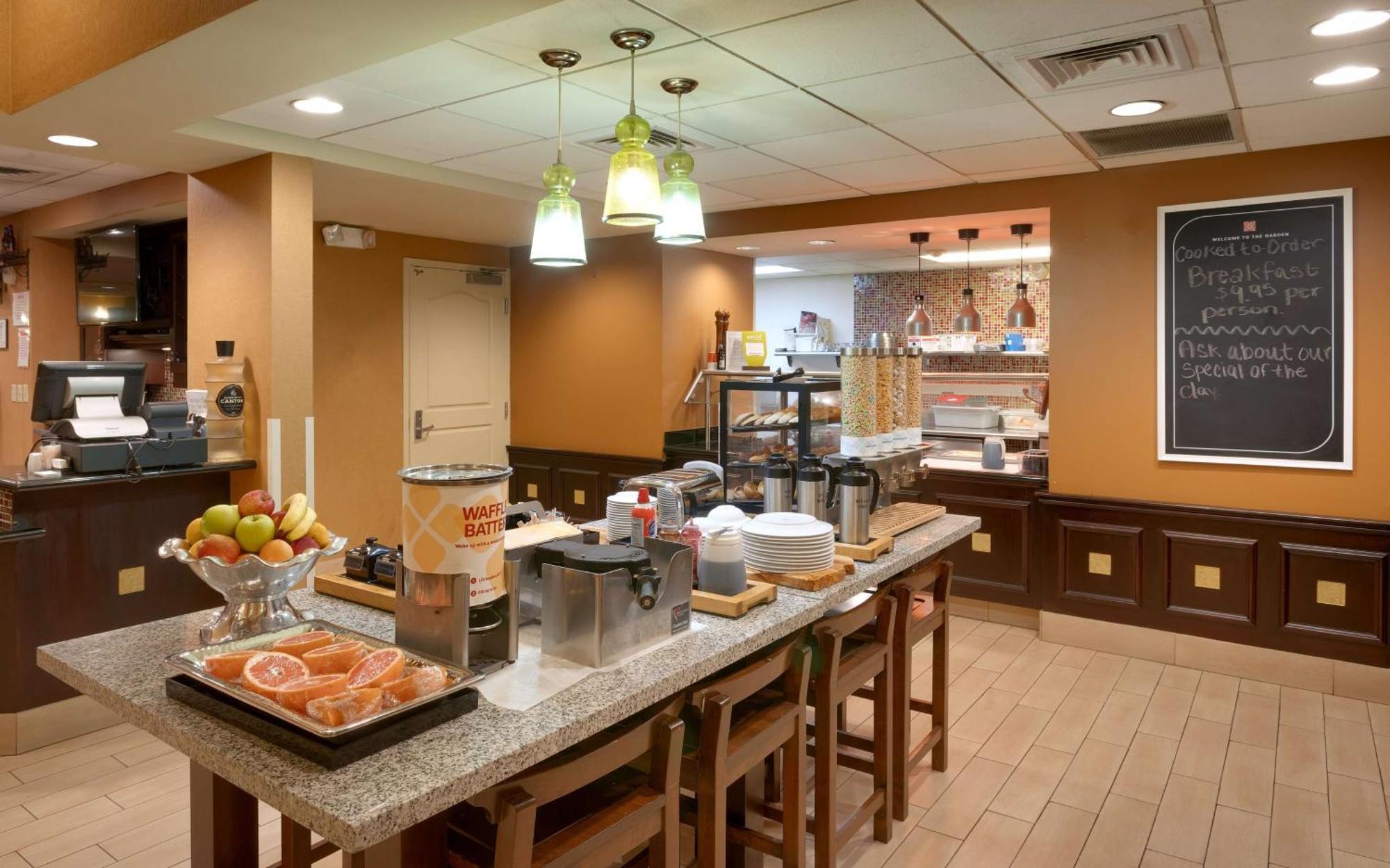 Hilton Garden Inn Clarksville Exterior photo