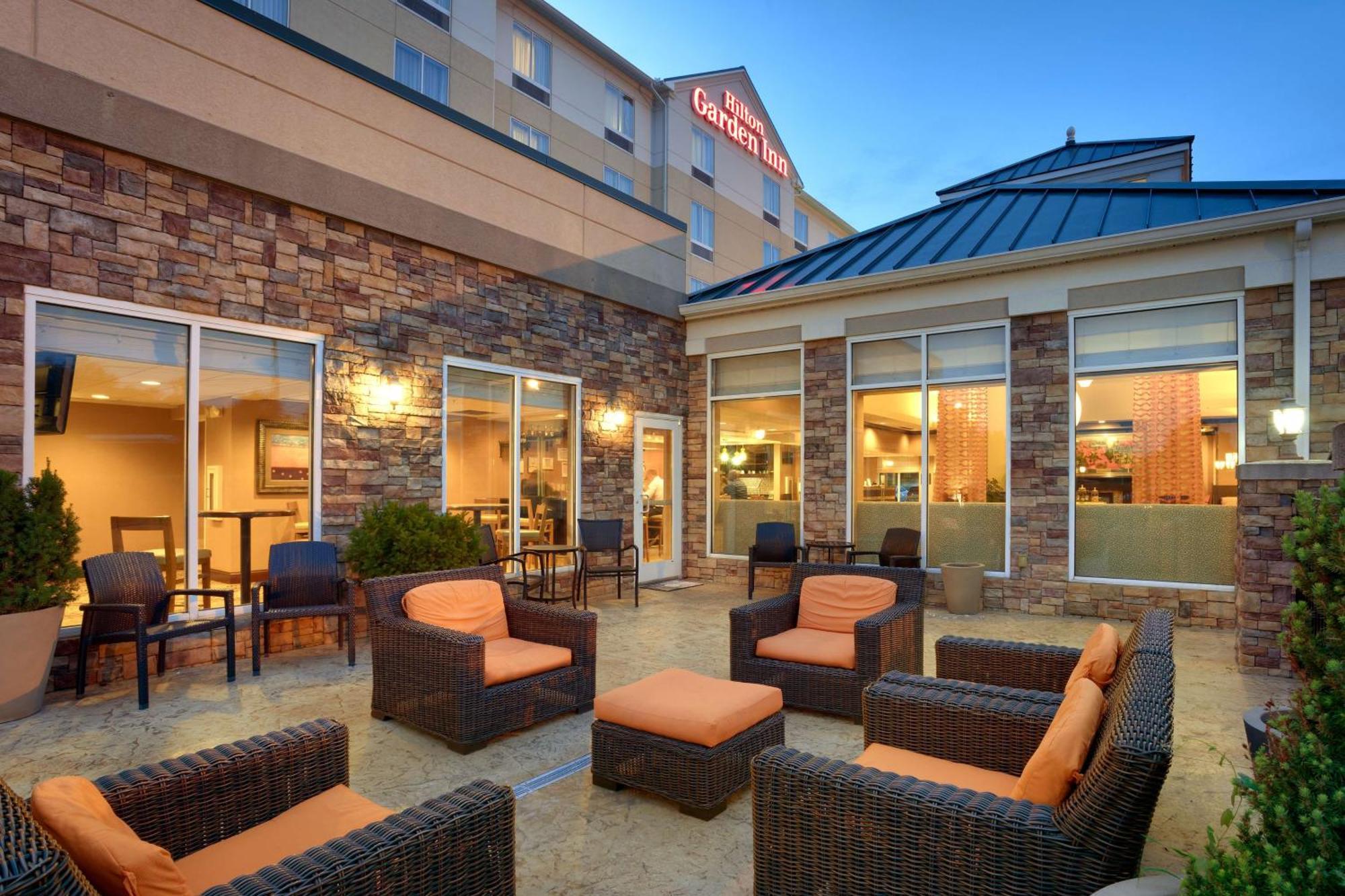 Hilton Garden Inn Clarksville Exterior photo